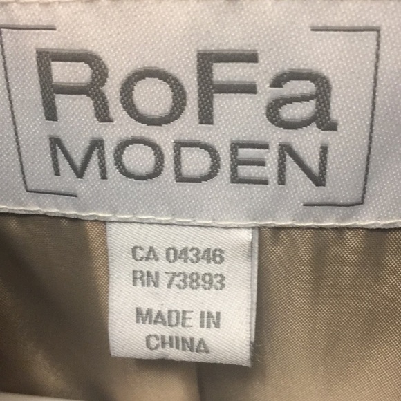 NWOT Rofa Moden Black Nylon Petal Jacket - Picture 2 of 5